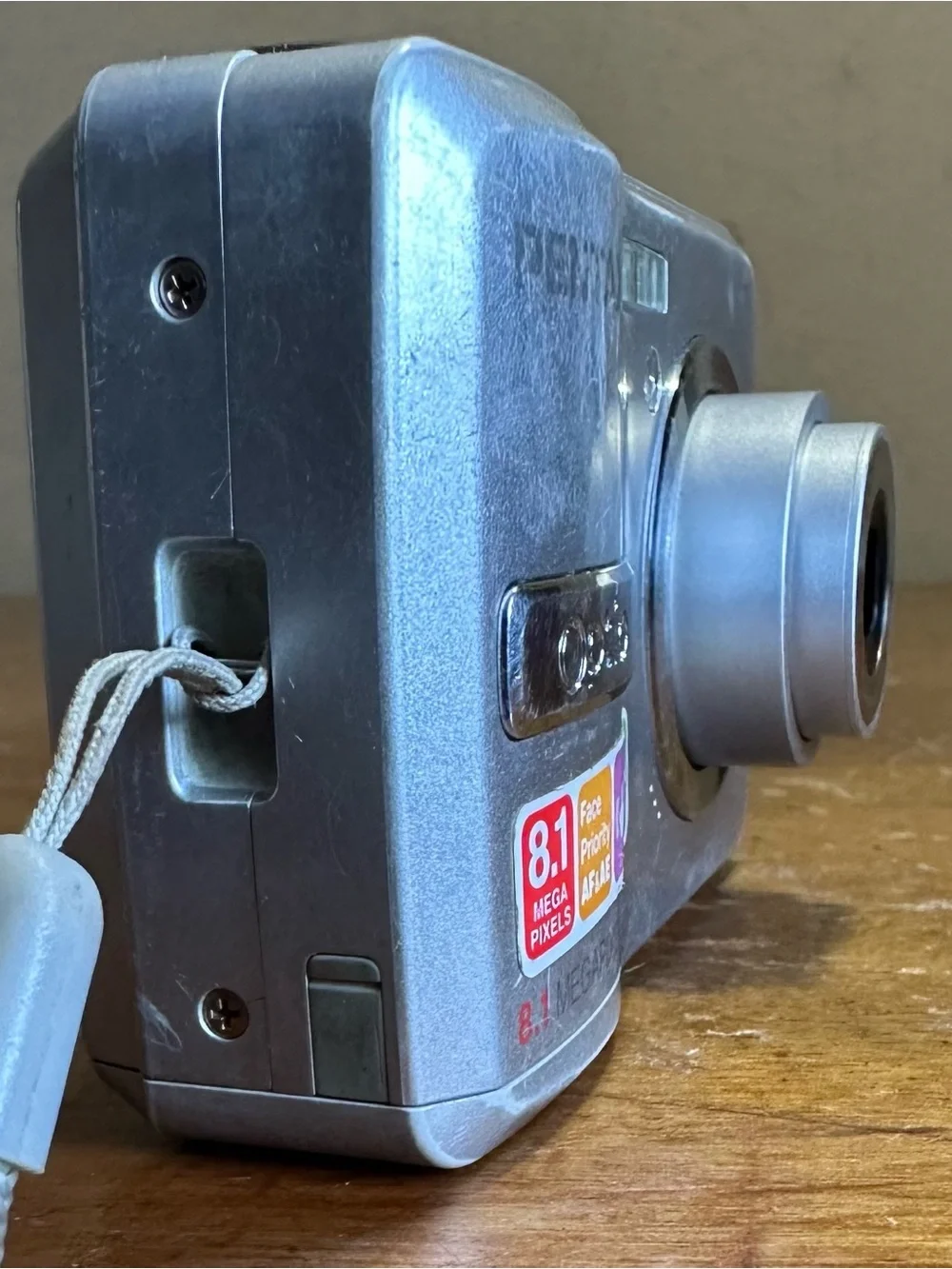 Pentax Optio E40 8.1MP Compact Point & Shoot Digital Camera